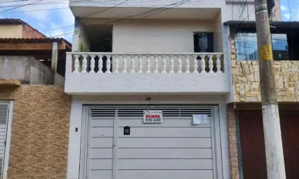 Sobrado para venda em Jardim Santo Antônio de 150.00m² com 2 Quartos e 2 Garagens