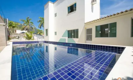 Casa para venda em Praia Da Maranduba de 180.00m² com 4 Quartos e 2 Garagens
