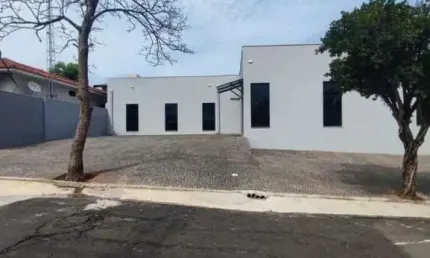 Casa para alugar em Vila Medon de 672.00m² com 10 Quartos, 1 Suite e 8 Garagens