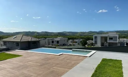Casa para venda em Condomínio Residencial Colinas Do Paratehy de 426.00m² com 4 Quartos, 4 Suites e 4 Garagens