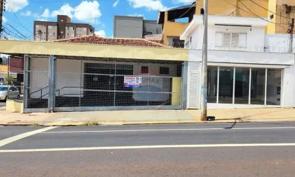 Prédio Comercial para venda em Vila Seixas de 221.00m² com 7 Garagens