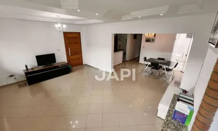 Casa para alugar em Jardim Do Lago de 320.00m² com 3 Quartos, 3 Suites e 5 Garagens