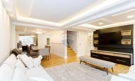 Casa para venda em Campo Comprido de 158.00m² com 3 Quartos, 1 Suite e 2 Garagens