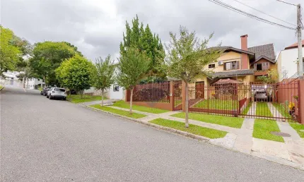 Casa para venda em Vista Alegre de 440.00m² com 5 Quartos, 3 Suites e 8 Garagens