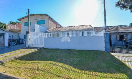 Casa para venda em Santa Cândida de 70.00m² com 2 Quartos e 2 Garagens