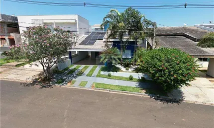 Casa de Condomínio para venda em Residencial Imigrantes de 205.73m² com 3 Quartos, 1 Suite e 4 Garagens