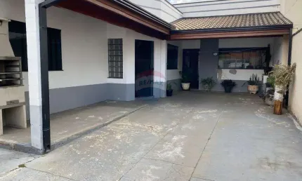 Casa para alugar em Jardim Da Alvorada de 90.00m² com 3 Quartos, 1 Suite e 3 Garagens