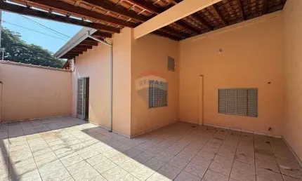 Casa para venda em Vila Dona Rosa Zurita de 207.00m² com 3 Quartos, 1 Suite e 2 Garagens