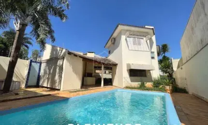 Casa para alugar em Conjunto Habitacional Doutor Antônio Villela Silva de 209.00m² com 3 Quartos, 1 Suite e 2 Garagens