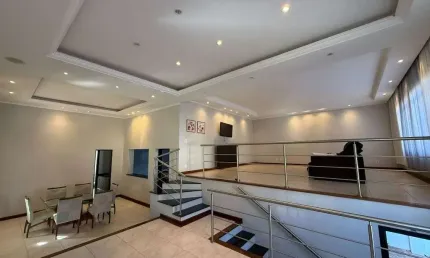 Casa para alugar em Parque Das Universidades de 250.00m² com 3 Quartos, 1 Suite e 7 Garagens
