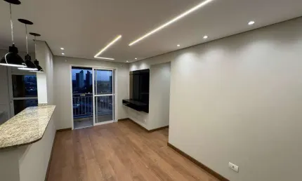 Apartamento para alugar em Capão Raso de 47.00m² com 2 Quartos e 1 Garagem