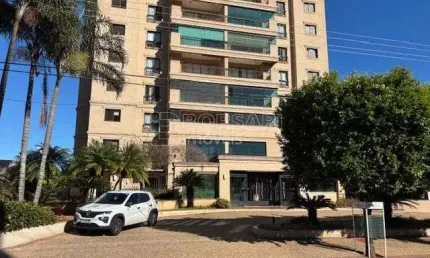 Apartamento para venda em Centro de 145.00m² com 3 Quartos, 3 Suites e 2 Garagens