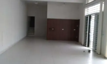 Sala Comercial para alugar em Loteamento Residencial Jardim Esperança de 108.00m²