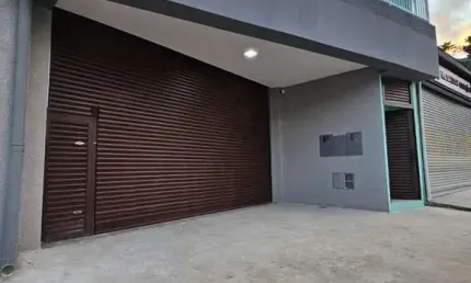 Galpão / Depósito / Armazém para alugar em Parque Rizzo Ii de 300.00m² com 1 Quarto e 2 Garagens