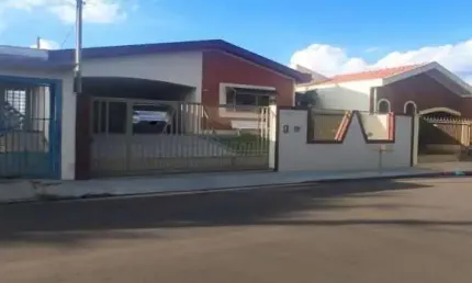 Casa para alugar em Vila Faria de 145.35m² com 3 Quartos, 1 Suite e 4 Garagens