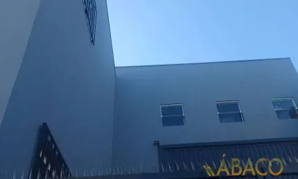 Galpão / Depósito / Armazém para alugar em Jardim São Paulo de 302.00m²