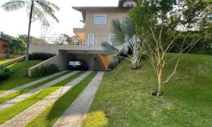 Casa para venda em Parque Nova Jandira de 300.47m² com 3 Quartos, 2 Suites e 6 Garagens