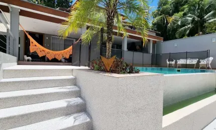 Casa para venda em Granja Viana Ii de 302.00m² com 3 Quartos, 3 Suites e 2 Garagens