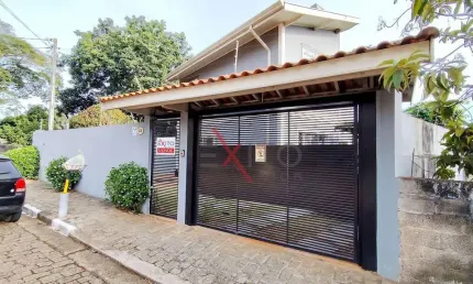 Casa para venda em Centro de 167.00m² com 3 Quartos, 1 Suite e 2 Garagens