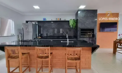 Casa para venda em Jardim Flamboyant de 150.00m² com 2 Quartos, 1 Suite e 4 Garagens