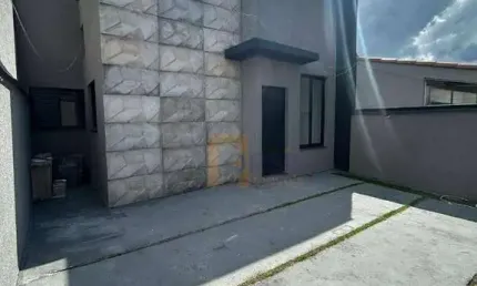 Casa para venda em Vila Lavínia de 75.00m² com 3 Quartos, 1 Suite e 2 Garagens