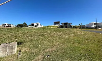 Terreno en Condomínio para venda em Parque Villa dos Pinheiros de 600.52m²