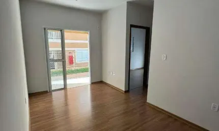 Casa de Condomínio para alugar em Europark Comercial de 58.65m² com 2 Quartos e 1 Garagem