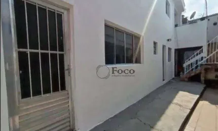 Casa para alugar em Jardim Zimbardi de 50.00m² com 2 Quartos e 1 Garagem