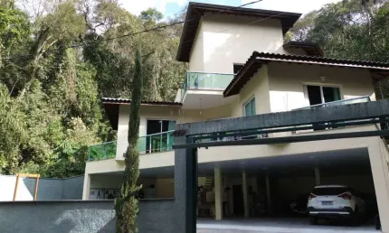Casa de Condomínio para venda em Caraguatá de 417.00m² com 4 Quartos, 2 Suites e 8 Garagens