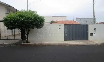 Casa para venda em Jardim Morumbi de 115.00m² com 2 Quartos, 1 Suite e 4 Garagens