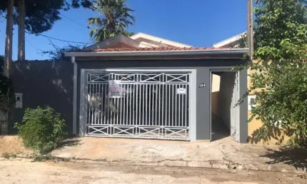 Casa para venda em Lagoa de 200.00m² com 3 Quartos, 1 Suite e 2 Garagens