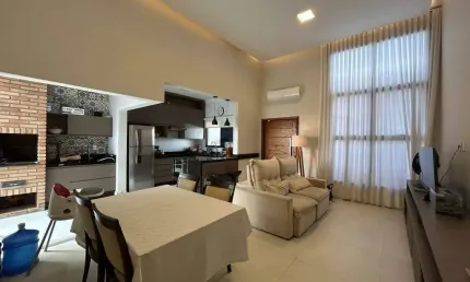 Casa para alugar em Jardim Toscana de 202.00m² com 3 Quartos, 1 Suite e 3 Garagens