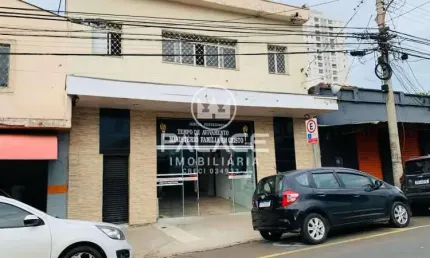 Galpão / Depósito / Armazém para alugar em Paulicéia de 450.00m²
