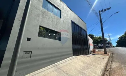 Galpão / Depósito / Armazém para alugar em Cravinhos de 260.00m²