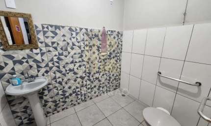 Casa para venda em Santa Rita do Passa Quatro de 254.00m² com 2 Quartos e 2 Garagens