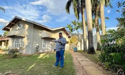 Casa de Condomínio para venda em Jardim Colina Verde de 395.00m² com 3 Quartos, 1 Suite e 4 Garagens