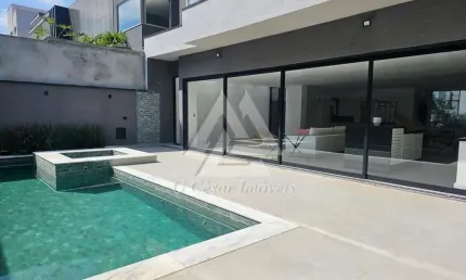 Casa de Condomínio para venda em Cerâmica de 800.00m² com 4 Quartos, 4 Suites e 10 Garagens