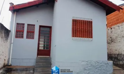 Casa para venda em Jardim Ipanema de 140.00m² com 2 Quartos e 2 Garagens