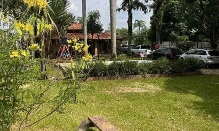 Chácara para venda em Bairro Dos Pires de 394.00m² com 2 Quartos, 1 Suite e 4 Garagens