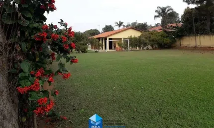 Chácara para venda em Bairro Dos Pires de 200.00m² com 2 Quartos, 2 Suites e 5 Garagens