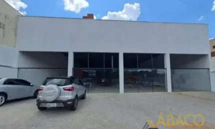 Prédio Comercial para alugar em Centro de 650.00m² com 8 Garagens