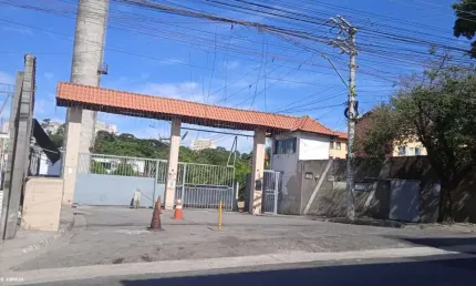 Apartamento para venda em Jardim Miriam de 44.00m² com 2 Quartos e 1 Garagem