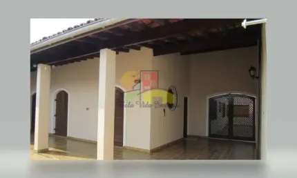 Casa para venda em Itanhaém de 214.00m² com 3 Quartos, 1 Suite e 3 Garagens
