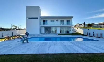 Casa para venda em Cercado de 818.87m² com 4 Quartos, 3 Suites e 4 Garagens
