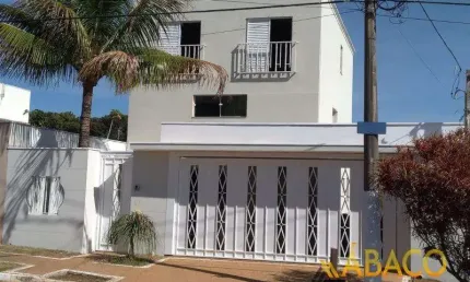 Sobrado para venda em Residencial Samambaia de 240.90m² com 3 Quartos, 1 Suite e 2 Garagens