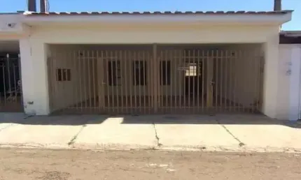 Casa para venda em Jardim Tangará de 98.00m² com 3 Quartos, 1 Suite e 2 Garagens