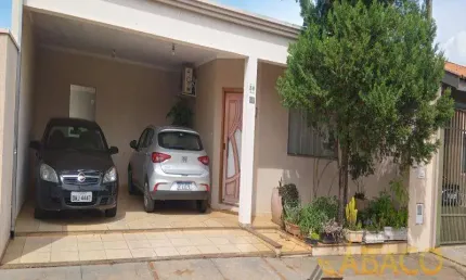 Casa para venda em Parque Fehr de 152.00m² com 3 Quartos, 1 Suite e 2 Garagens