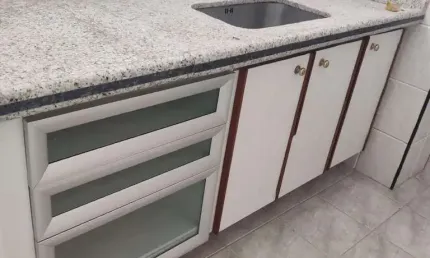Apartamento para alugar em Centro de 69.00m² com 2 Quartos e 1 Garagem