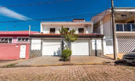 Casa para venda em Jardim Elizabeth de 262.00m² com 3 Quartos, 1 Suite e 4 Garagens