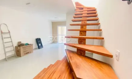 Apartamento para venda em Praia Das Toninhas de 160.00m² com 2 Quartos, 1 Suite e 2 Garagens